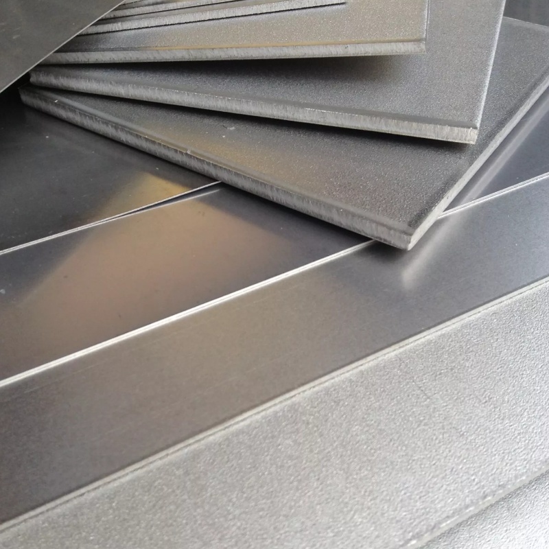 Titanium alloy plate